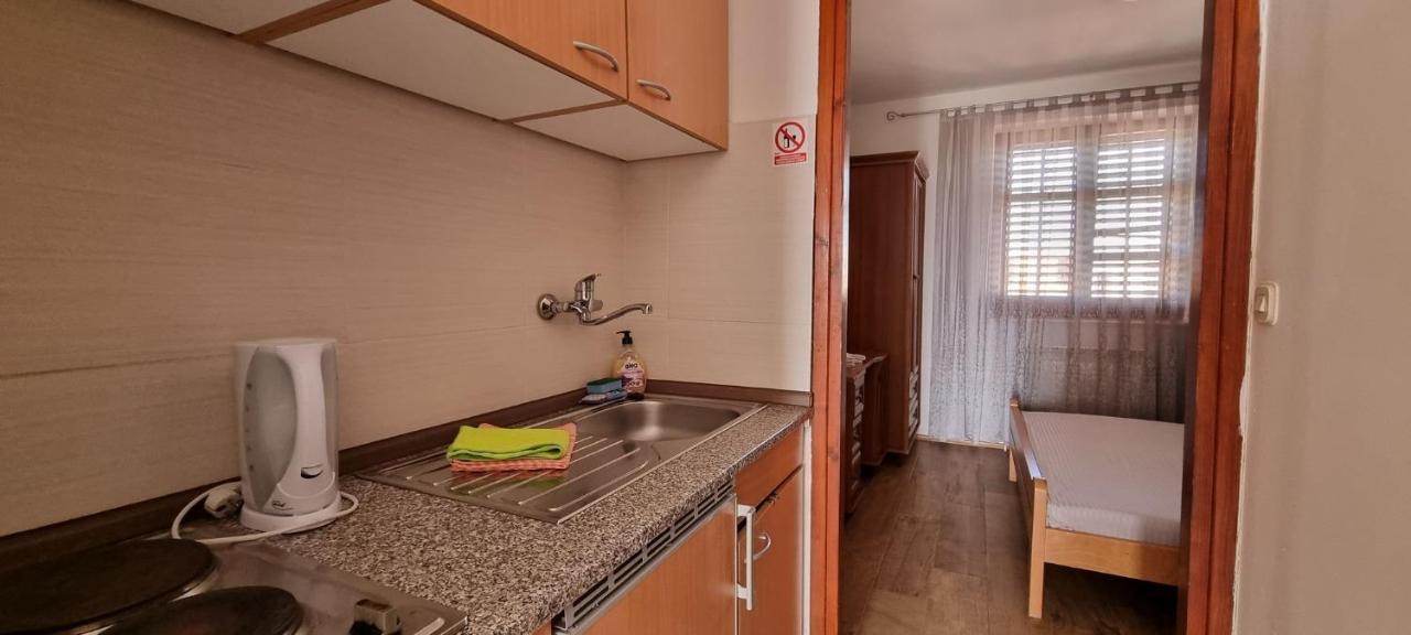 Apartments Real - 10 M From Sea Μεντουλίν Εξωτερικό φωτογραφία