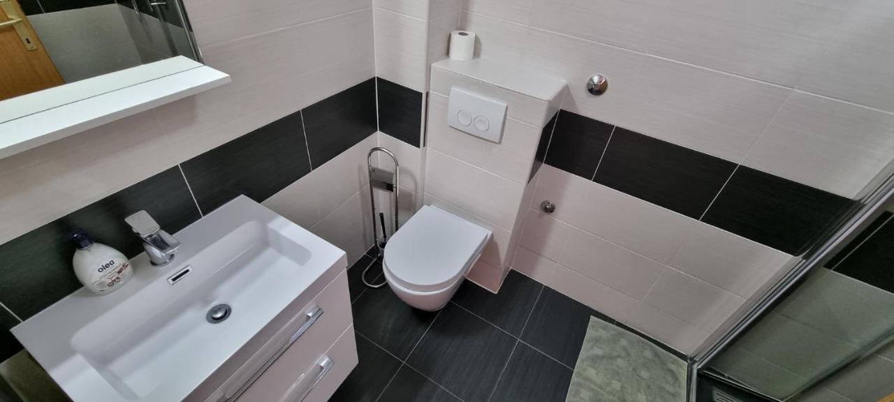 Apartments Real - 10 M From Sea Μεντουλίν Εξωτερικό φωτογραφία
