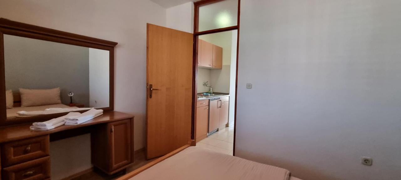 Apartments Real - 10 M From Sea Μεντουλίν Εξωτερικό φωτογραφία
